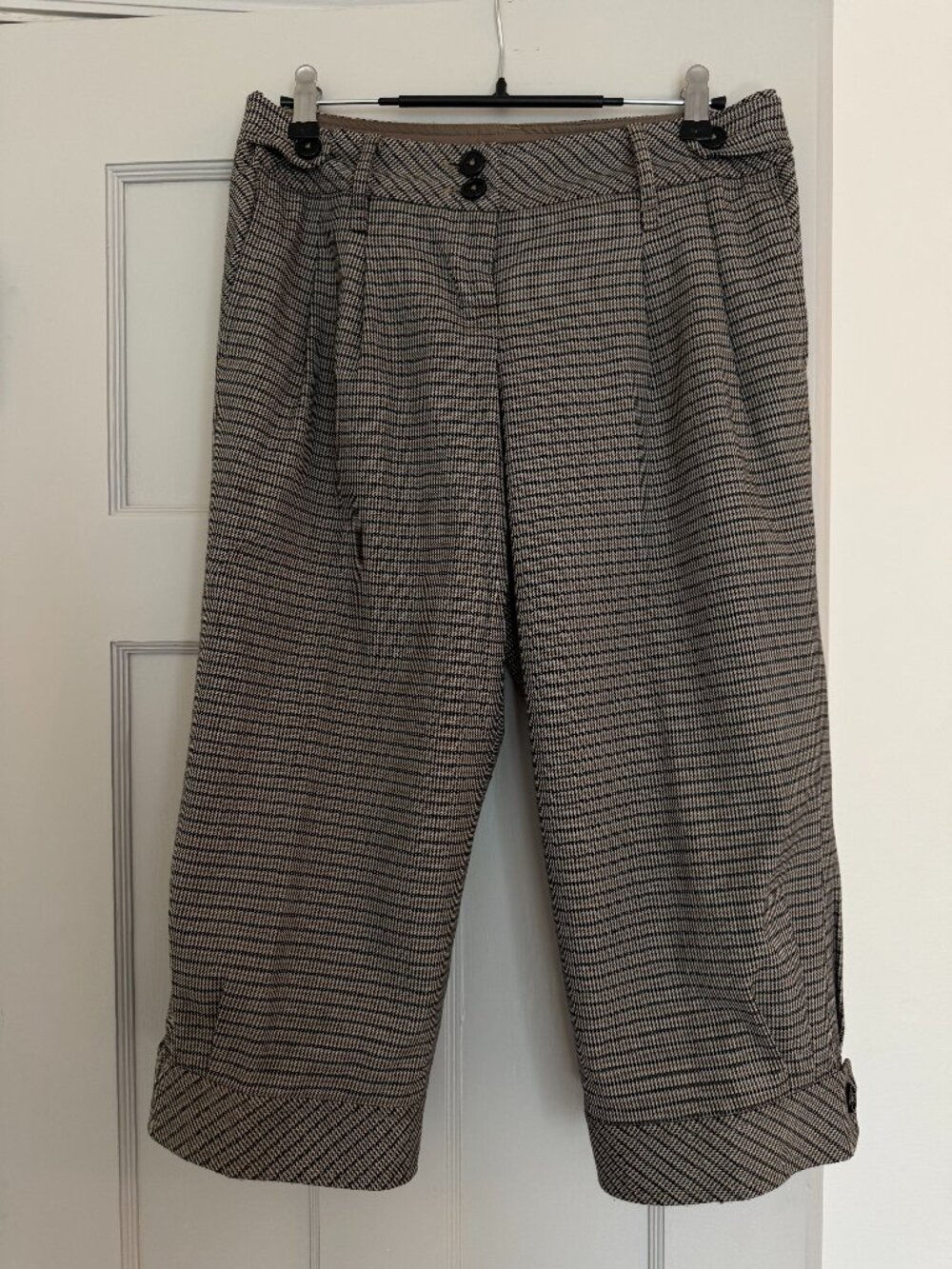Ann Taylor Cropped Slacks